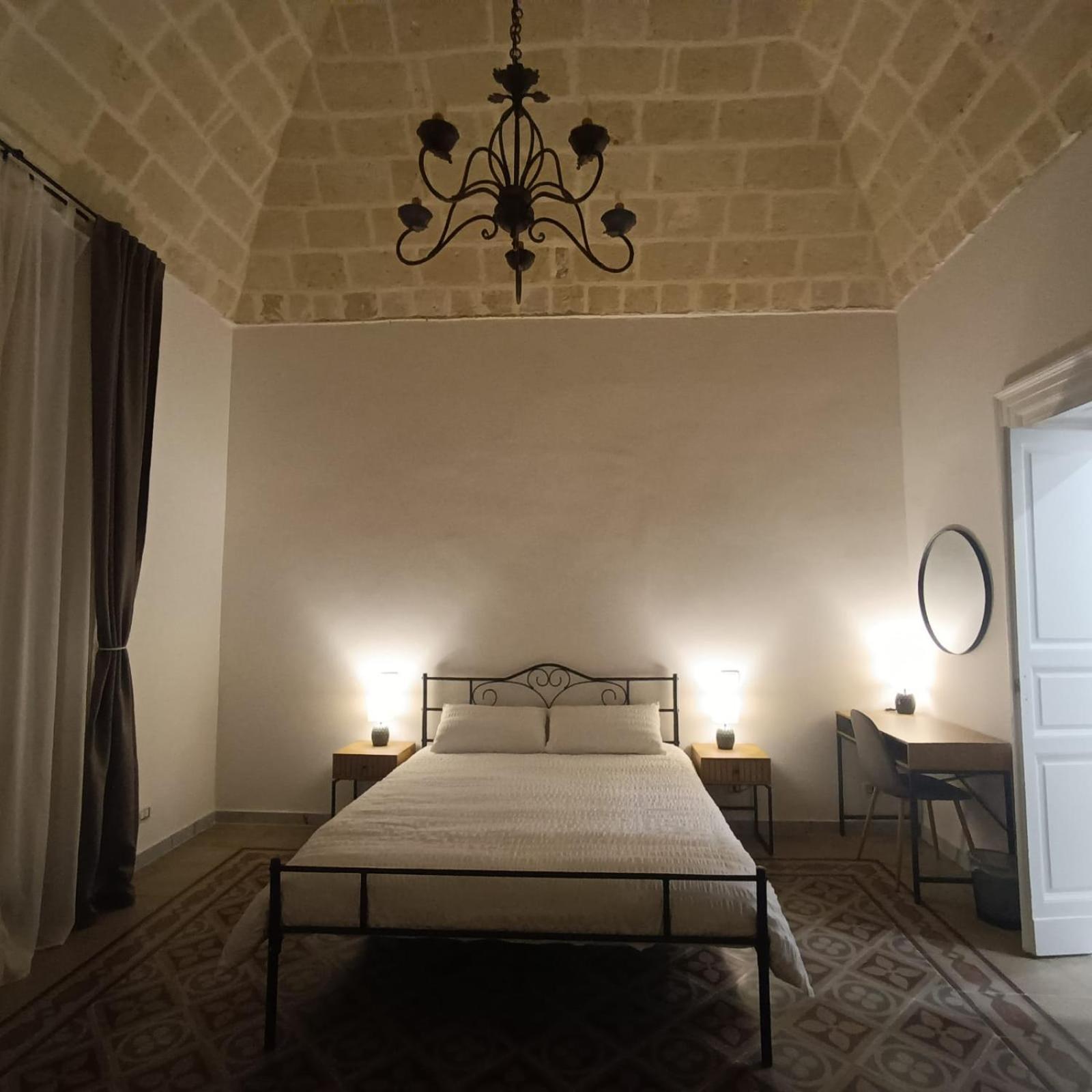 Dimora Tarantina Hotel Taranto Bagian luar foto
